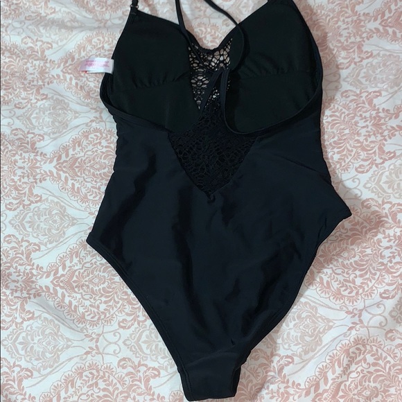 Black Swimsuit - Picture 2 of 4